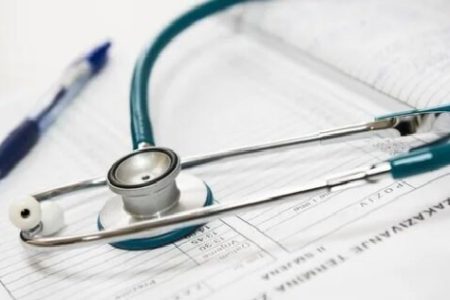 تعرفه‌های پزشکی براساس قیمت تمام شده واقعی محاسبه و تعیین شود