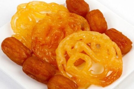 چه زولبیا و بامیه‌ای بخریم؟