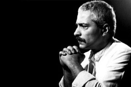 وقتی «فرهاد مهراد» دیگر نمی‌خواست فارسی بخواند!